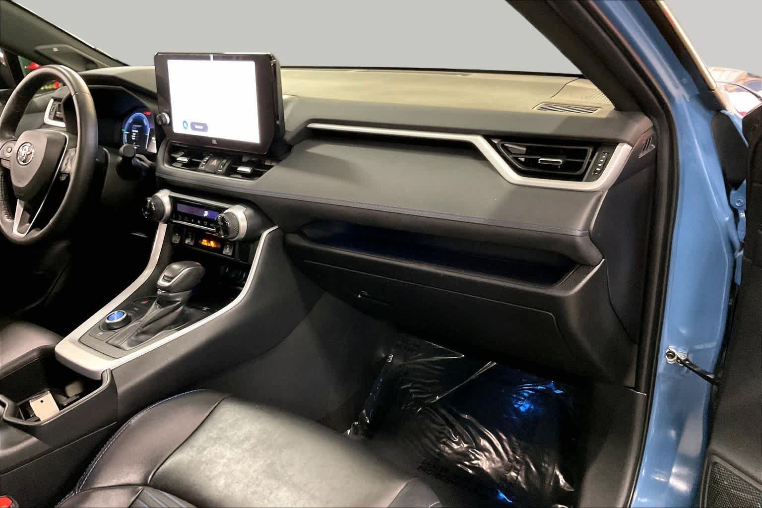 Used 2023 Toyota RAV4 XSE AWD/4WD image 19