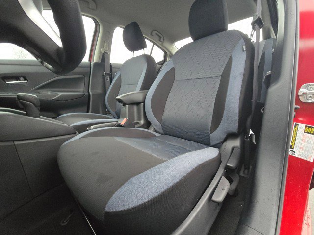 New 2025 Nissan Versa SV w/ Trunk Package FWD image 23