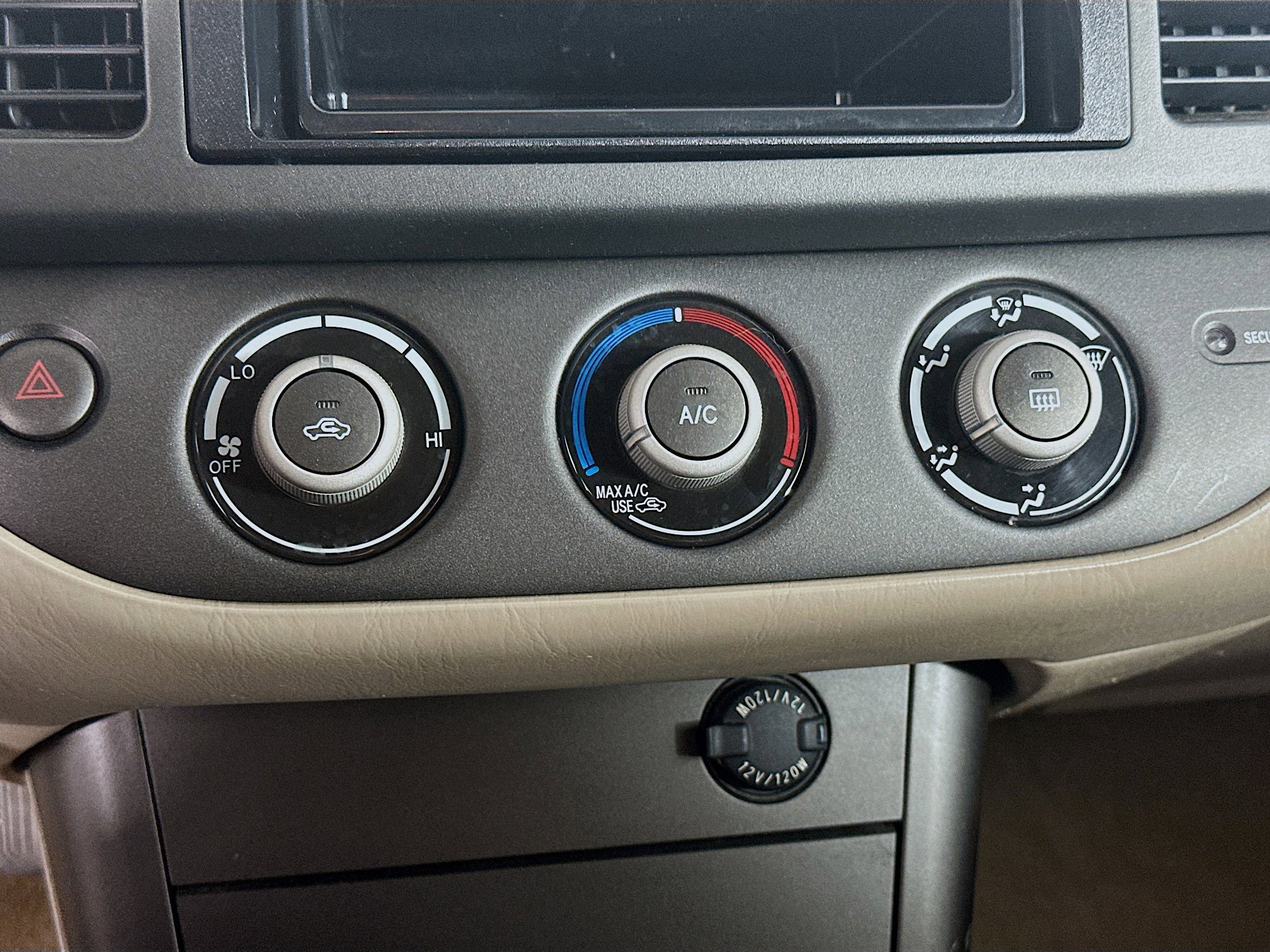 Used 2006 Toyota Camry LE FWD image 21