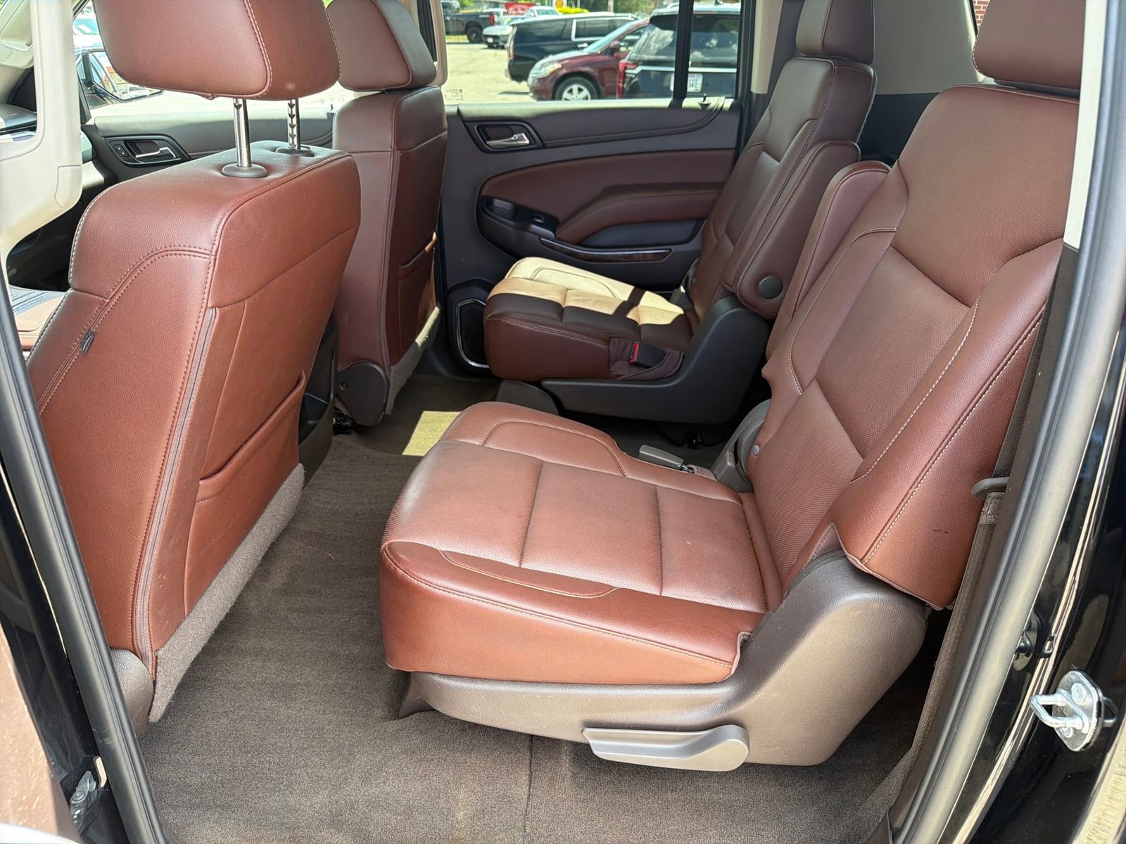 Used 2019 Chevrolet Suburban Premier AWD/4WD image 27