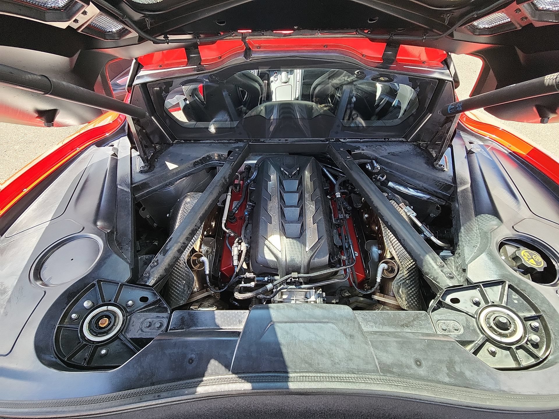 Used 2021 Chevrolet Corvette Stingray Coupe w/ Z51 Performance Package RWD image 16