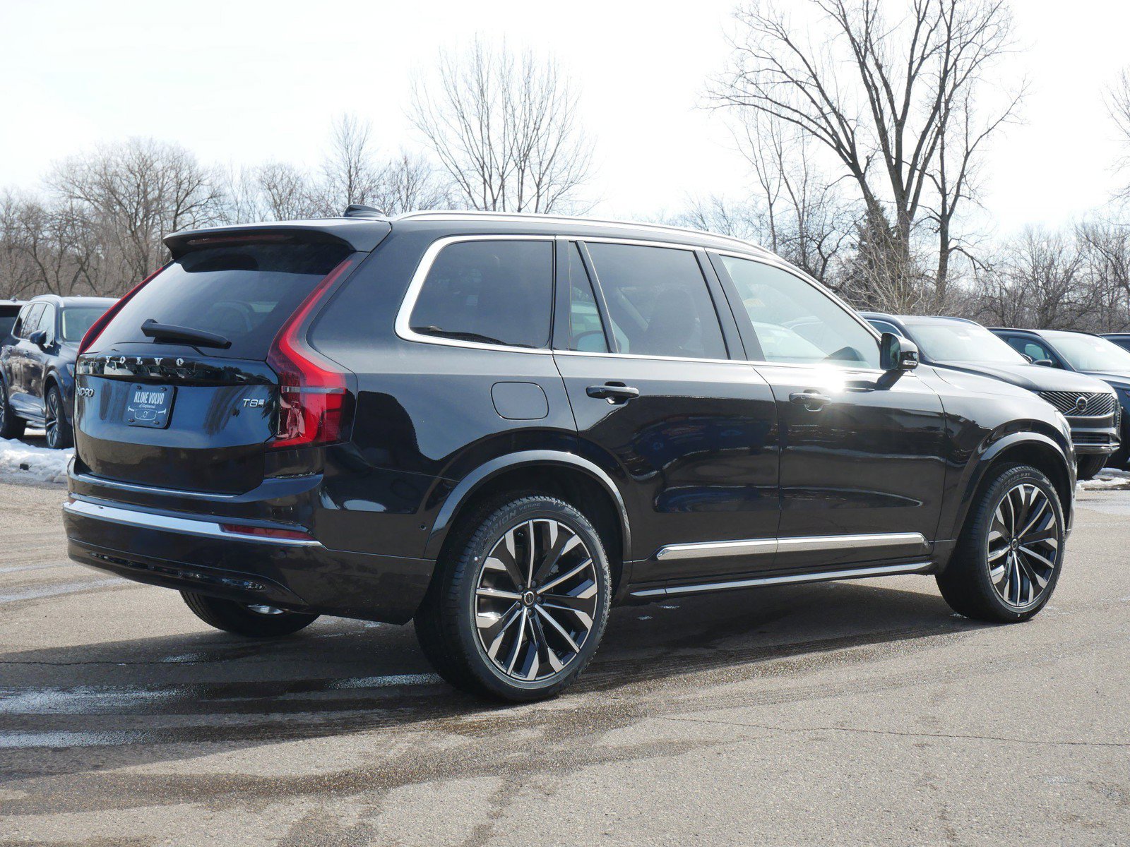 New 2026 Volvo XC90 T8 Plus w/ Protection Package Premier AWD/4WD image 3
