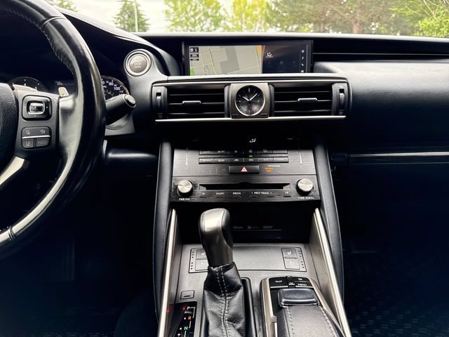 Used 2017 Lexus IS 300 AWD image 23