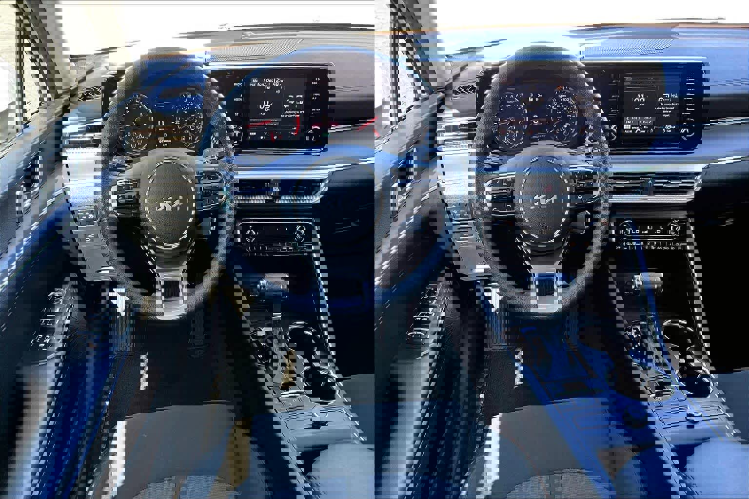 Used 2022 Kia K5 LX image 5