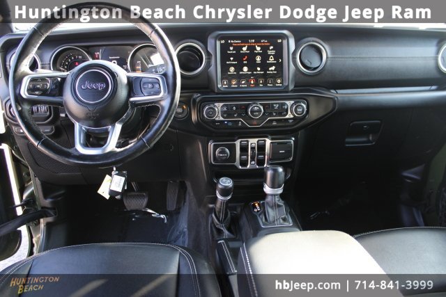 Used 2022 Jeep Wrangler Unlimited Sahara w/ Cold Weather Group image 13
