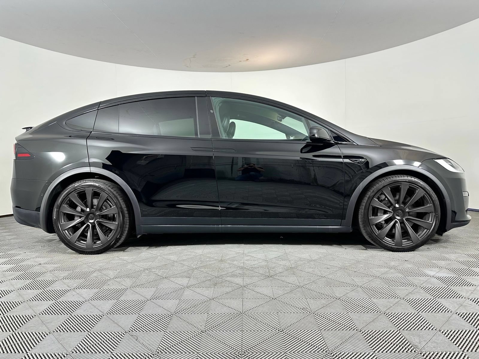 Used 2022 Tesla Model X Plaid AWD/4WD image 27