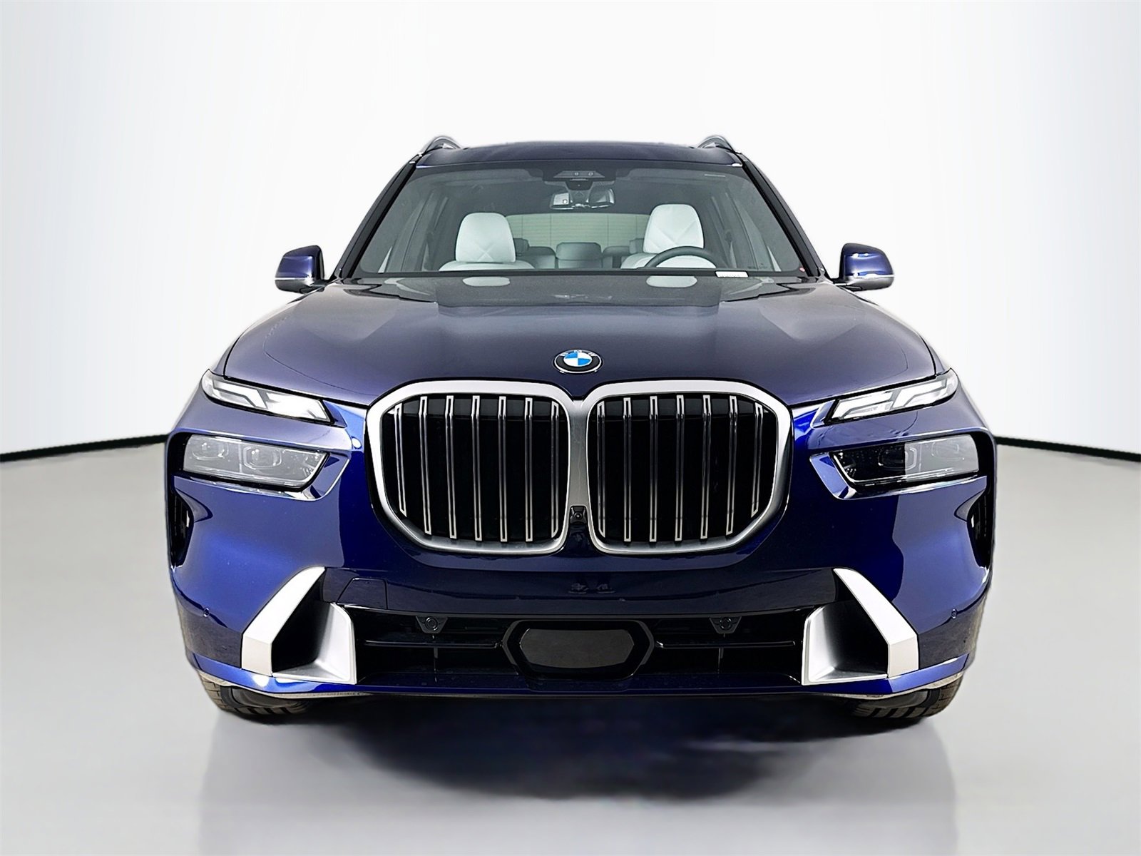 New 2026 BMW X7 xDrive40i w/ Executive Package image 2