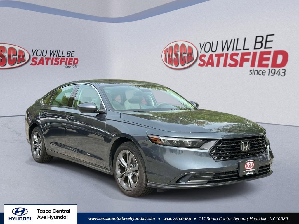 Used 2023 Honda Accord EX image 1