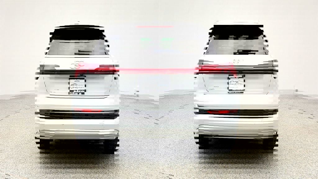 Used 2019 Audi e-tron Prestige w/ Prestige Package image 6