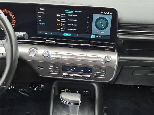 Used 2025 Hyundai Kona SEL FWD image 14