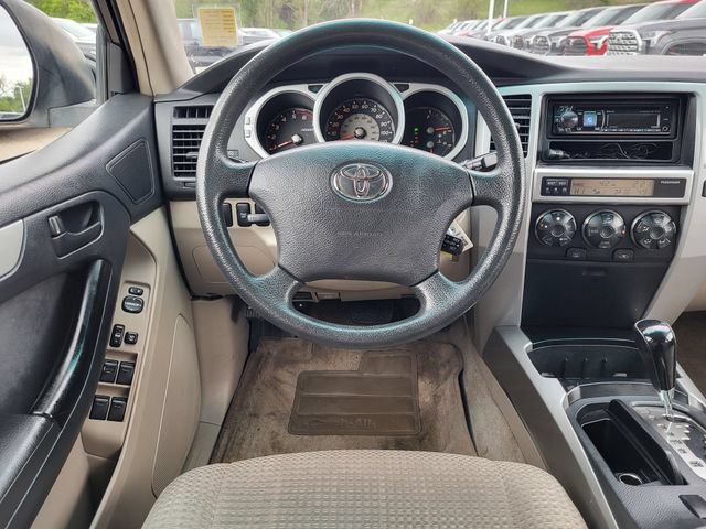Used 2004 Toyota 4Runner SR5 RWD image 25