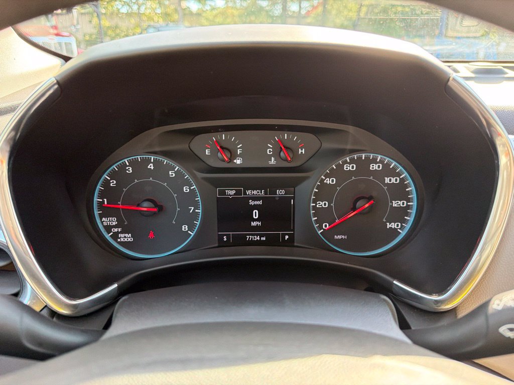 Used 2019 Chevrolet Equinox LS w/ LS Convenience Package FWD image 9