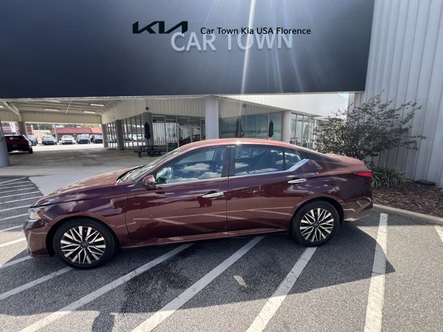 Used 2023 Nissan Altima 2.5 SV