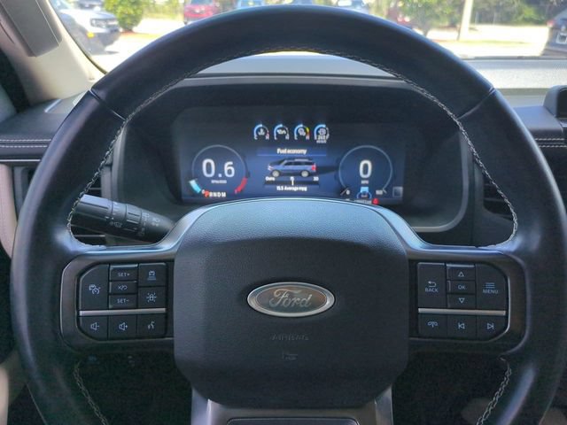 Used 2023 Ford Expedition Max Platinum RWD image 32
