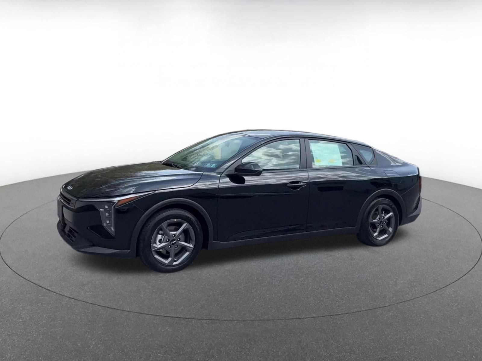 Used 2025 Kia K4 FWD image 8