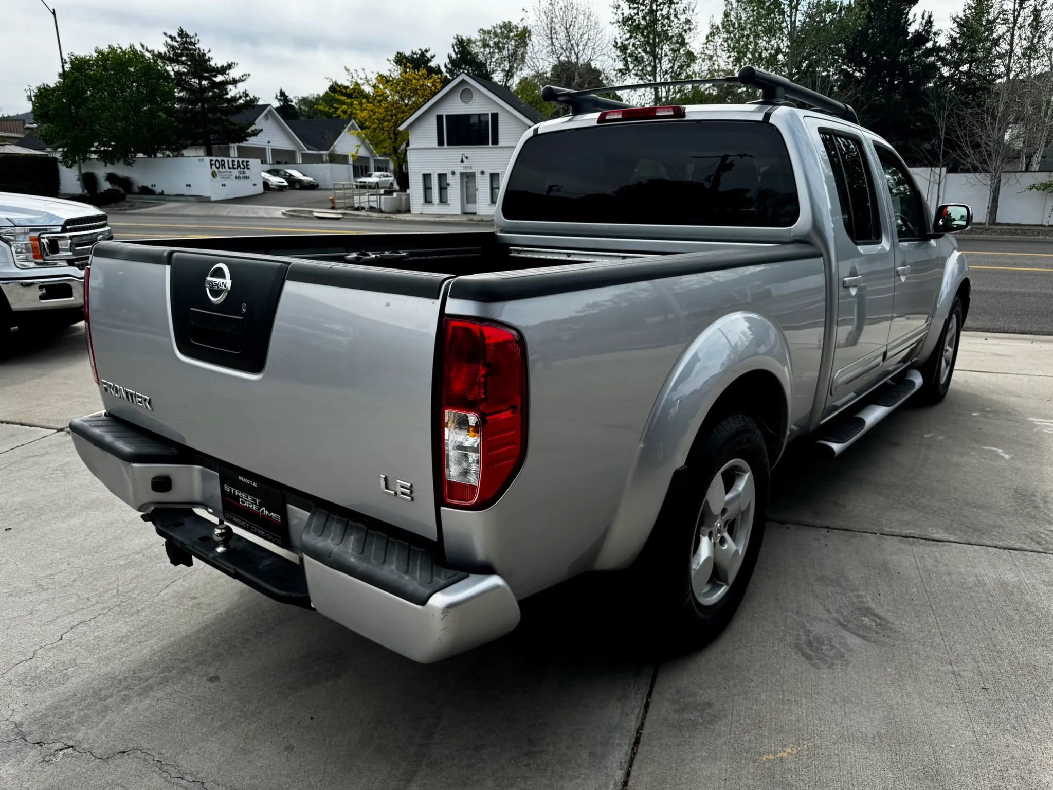 Used 2007 Nissan Frontier LE RWD image 5