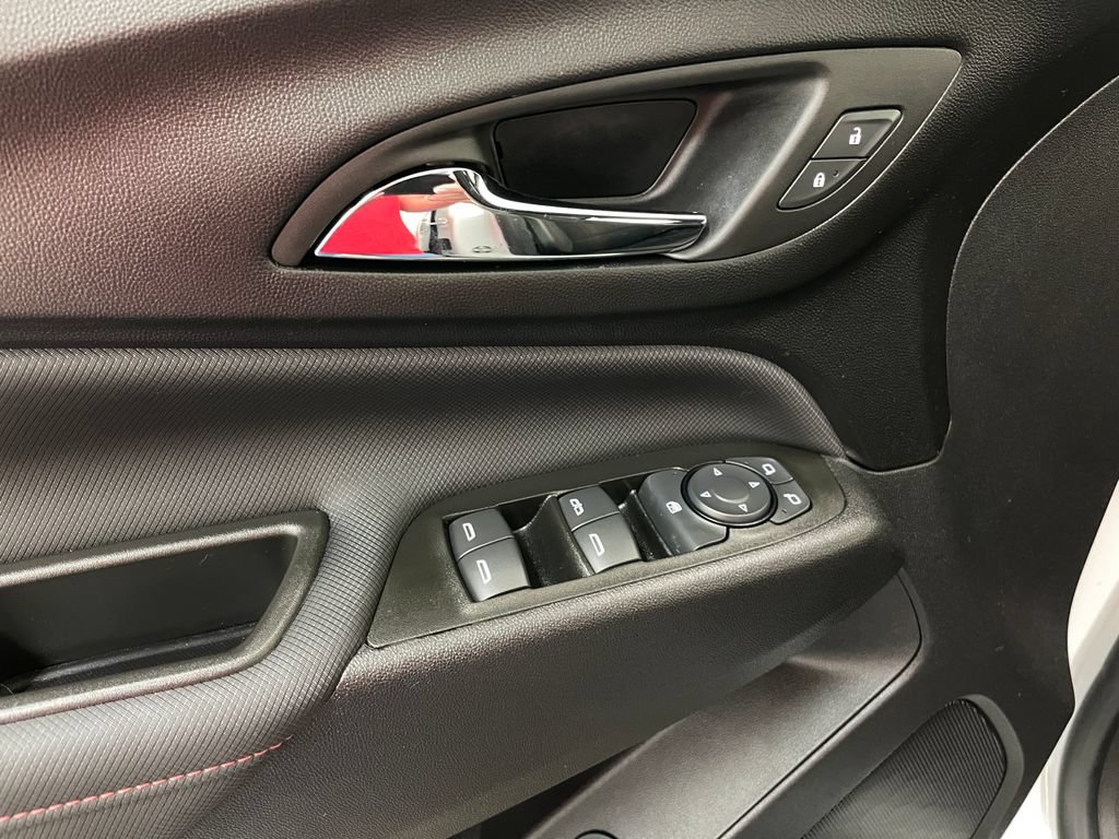 Certified 2024 Chevrolet Equinox RS w/ LPO, Floor Liner Package FWD image 24