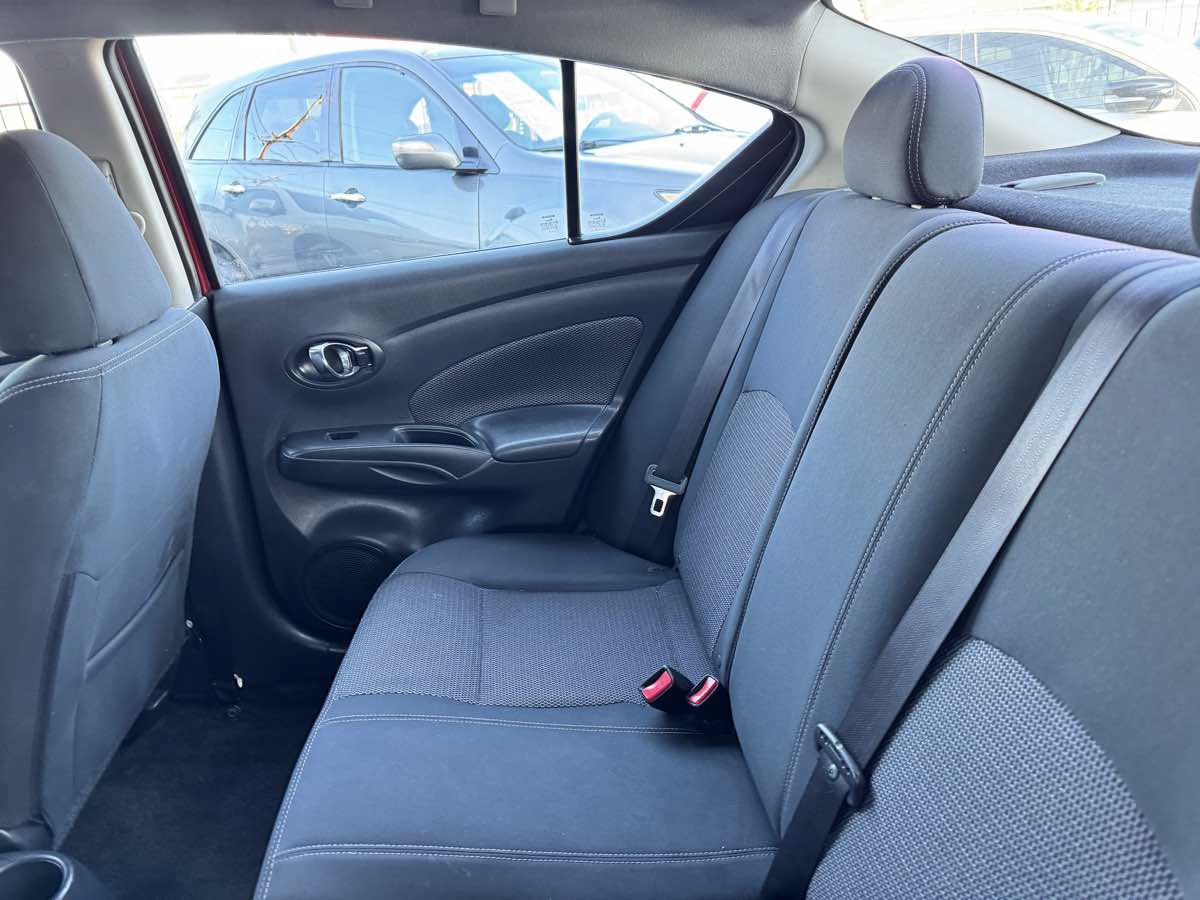 Used 2018 Nissan Versa SV FWD image 28