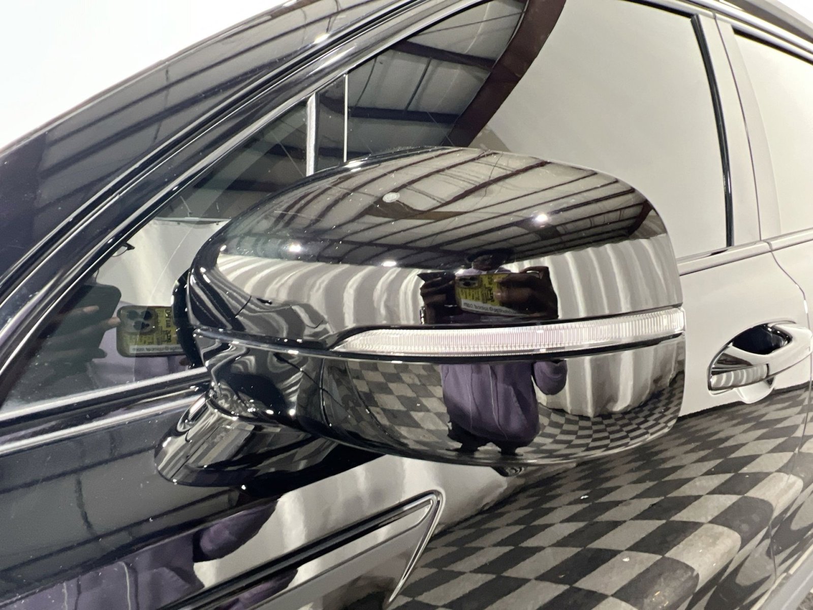 Used 2024 Kia Sorento SX Prestige w/ Olive Brown Leather Package image 14