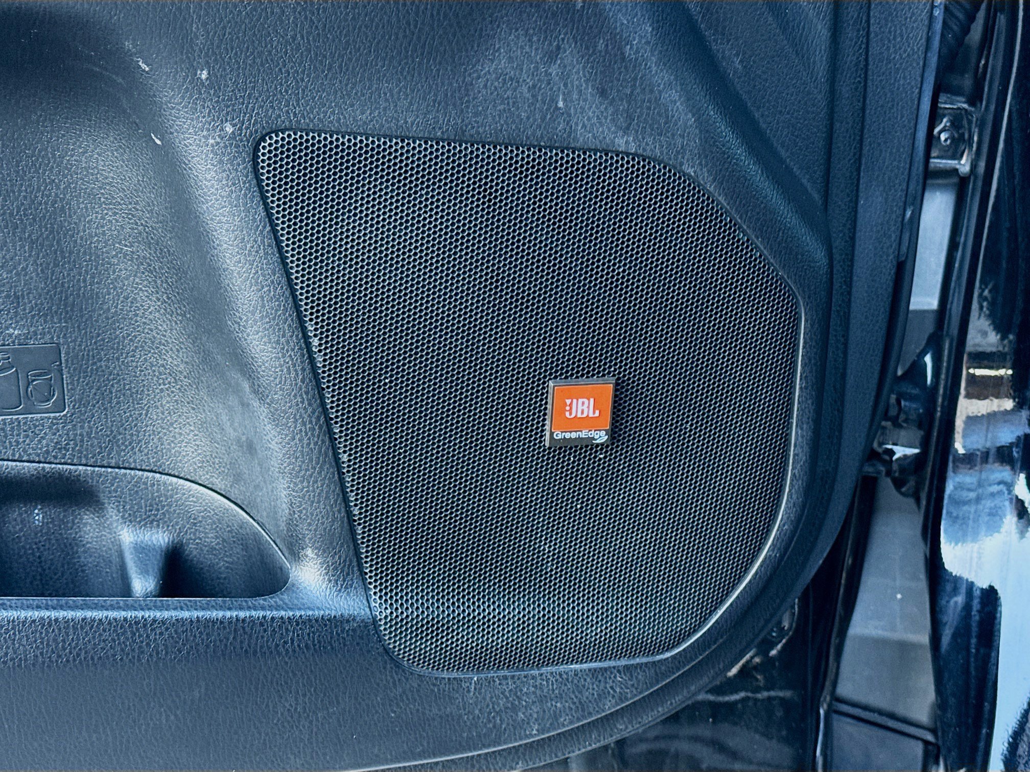 Used 2019 Toyota Highlander Limited image 26