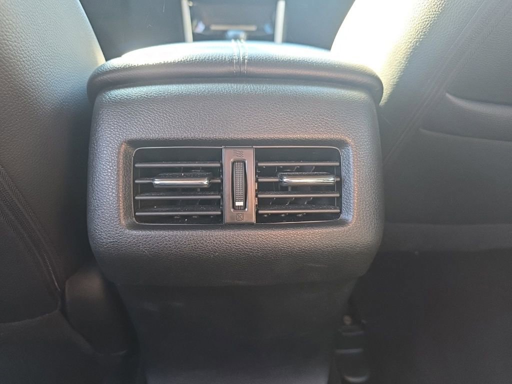 Used 2017 Honda Accord Touring image 18