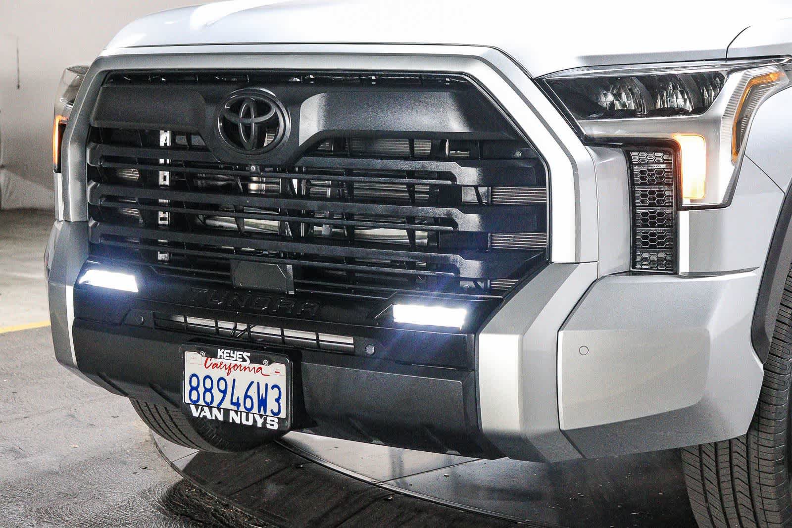 Used 2024 Toyota Tundra Limited AWD/4WD image 5