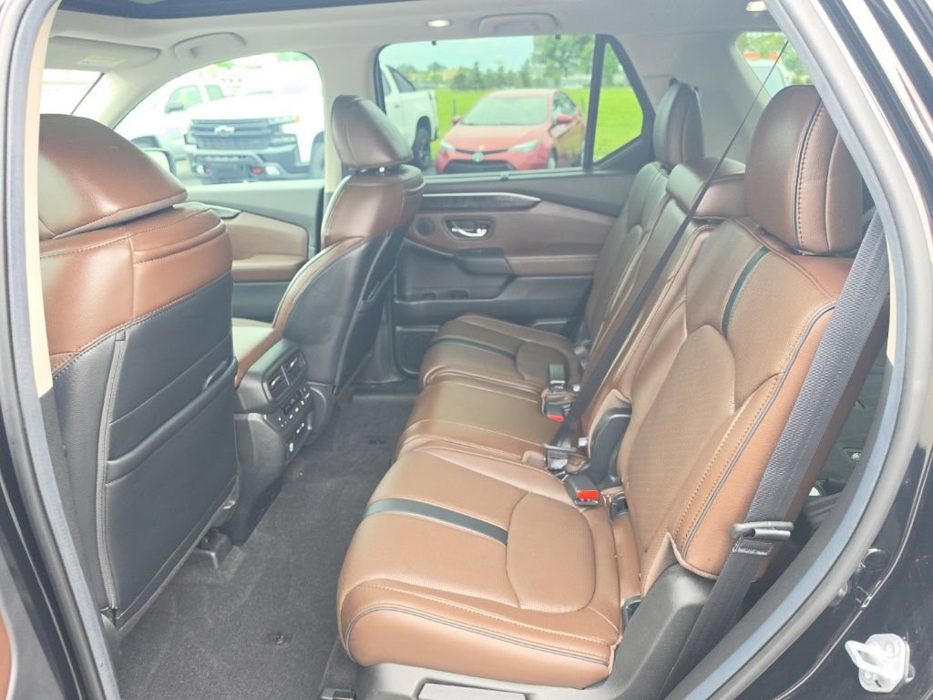 Certified 2025 Honda Pilot Elite image 27