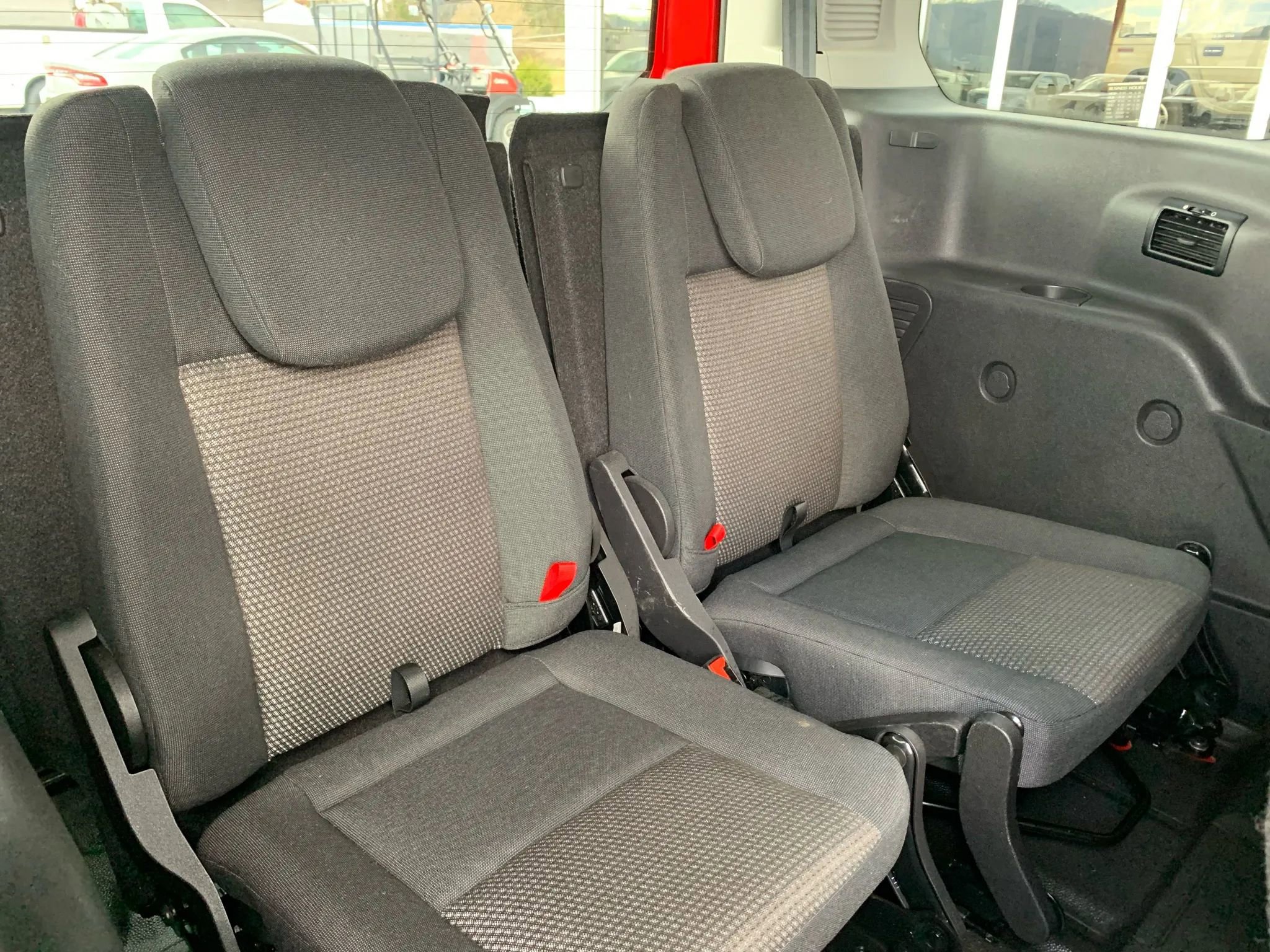 Used 2016 Ford Transit Connect XL image 28