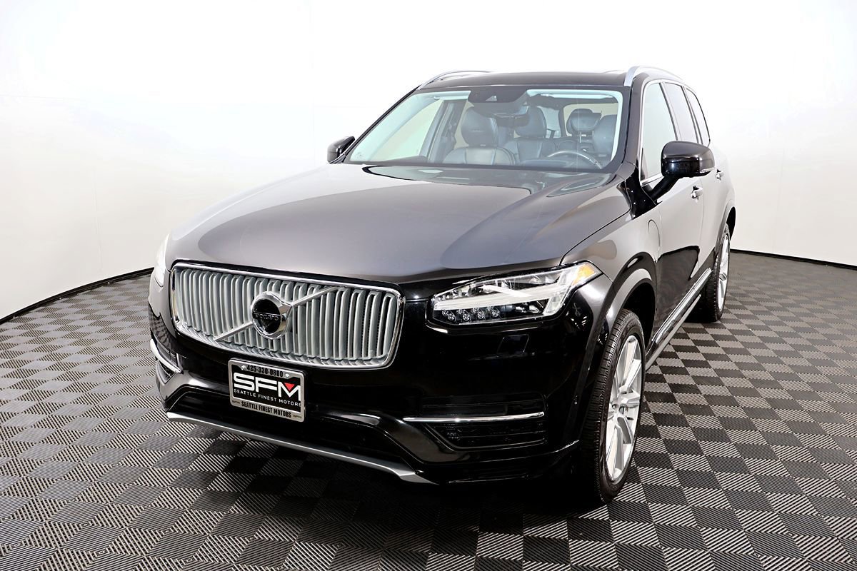 Used 2019 Volvo XC90 T8 Inscription w/ Advanced Package AWD/4WD image 2