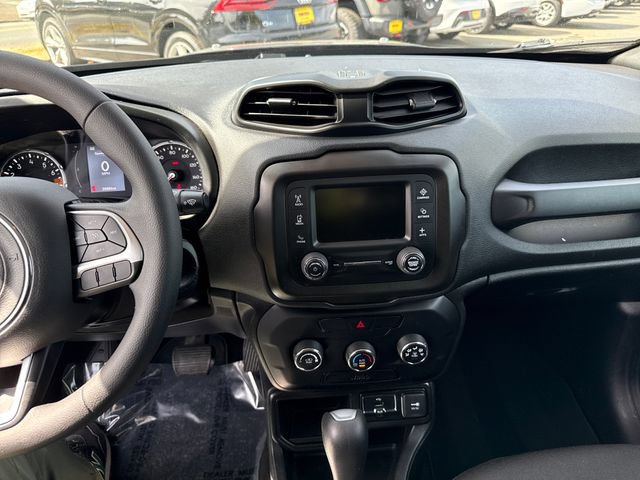 Used 2019 Jeep Renegade Sport w/ Sport Appearance Group FWD image 21
