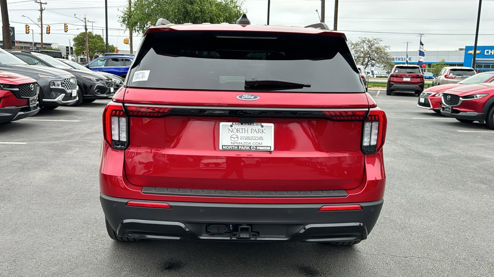 Used 2025 Ford Explorer ST-Line w/ Premium Package image 7