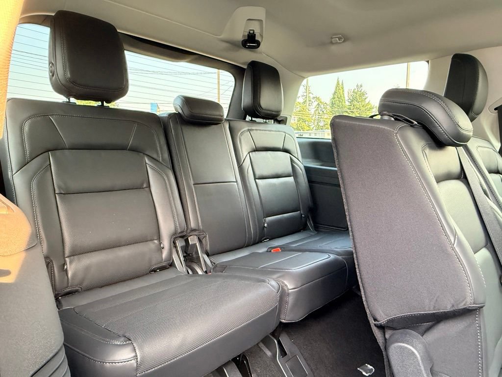 New 2027 Lincoln Navigator Premiere AWD/4WD image 25