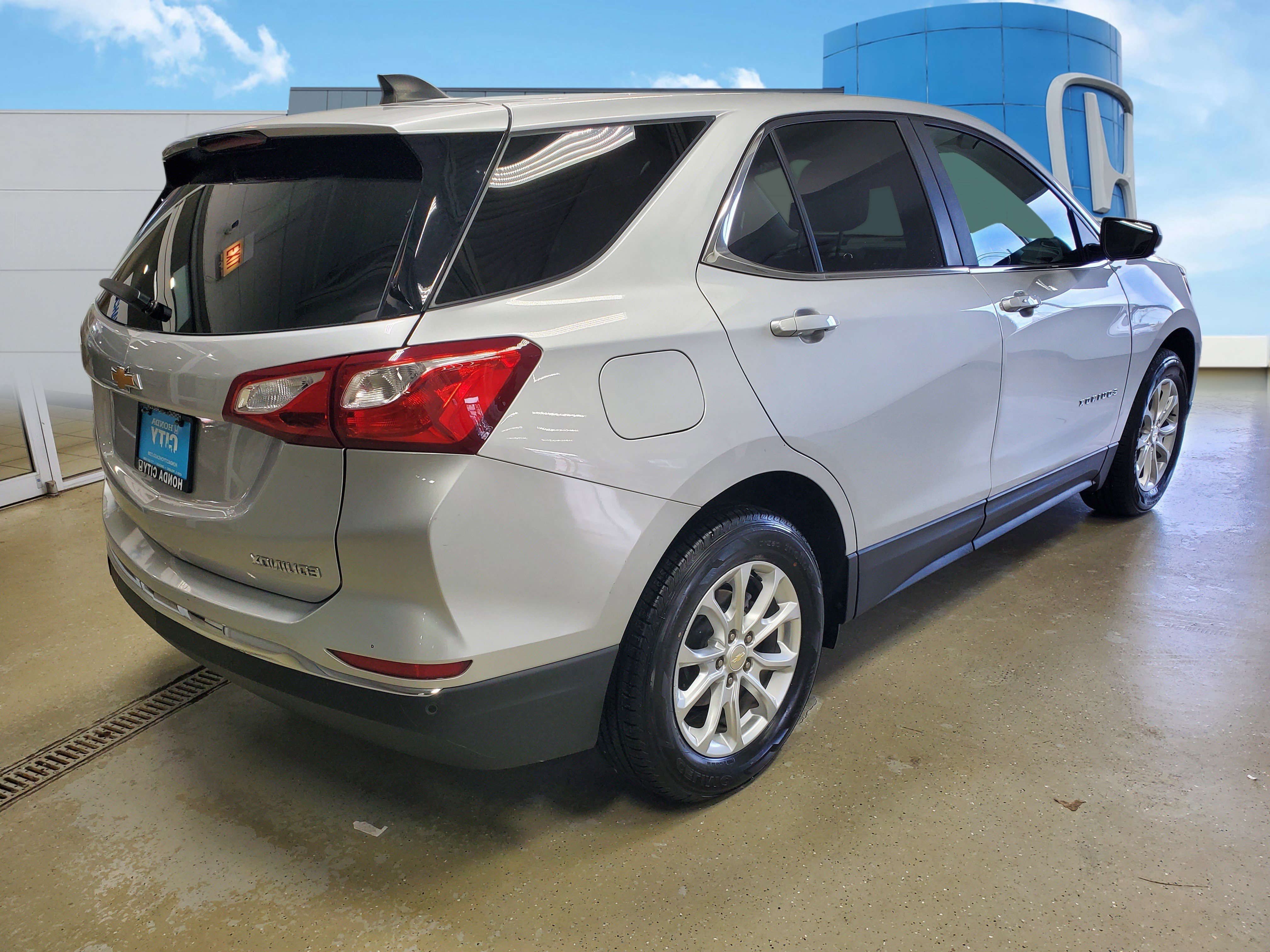 Used 2021 Chevrolet Equinox LT FWD image 5