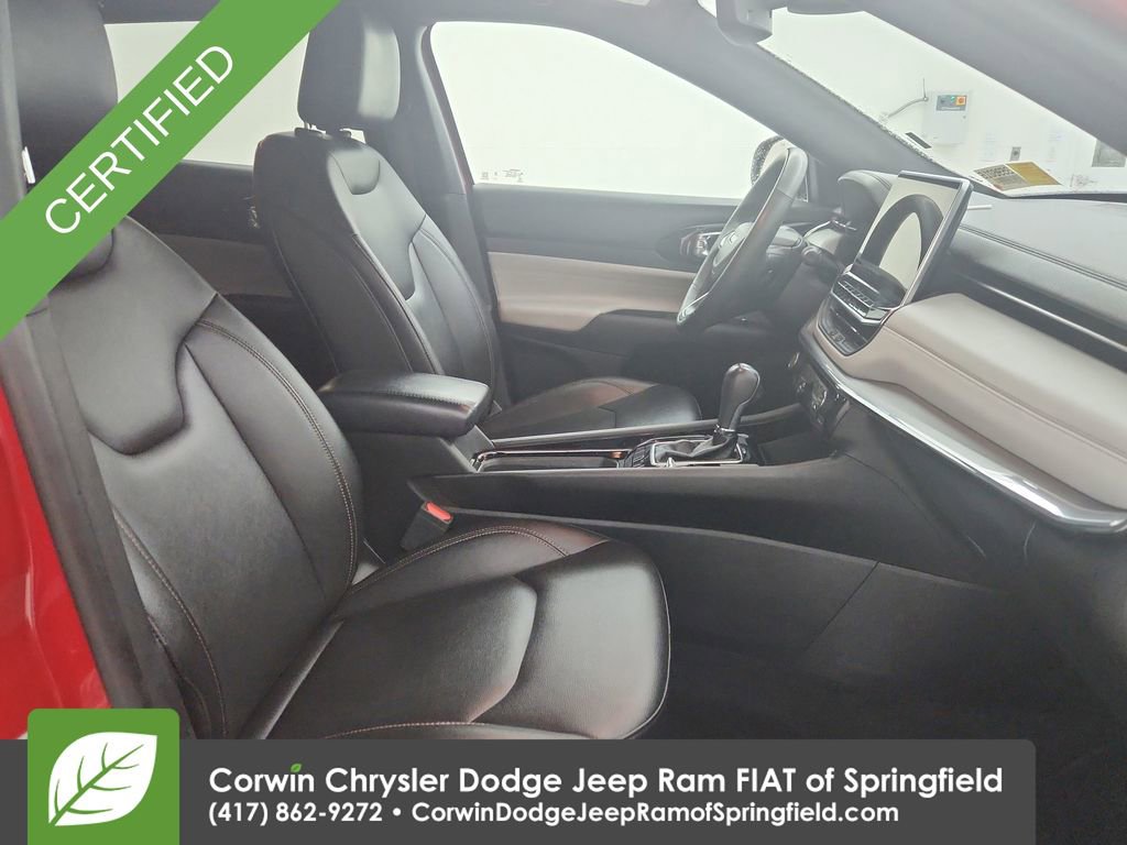 Used 2024 Jeep Compass Limited image 32