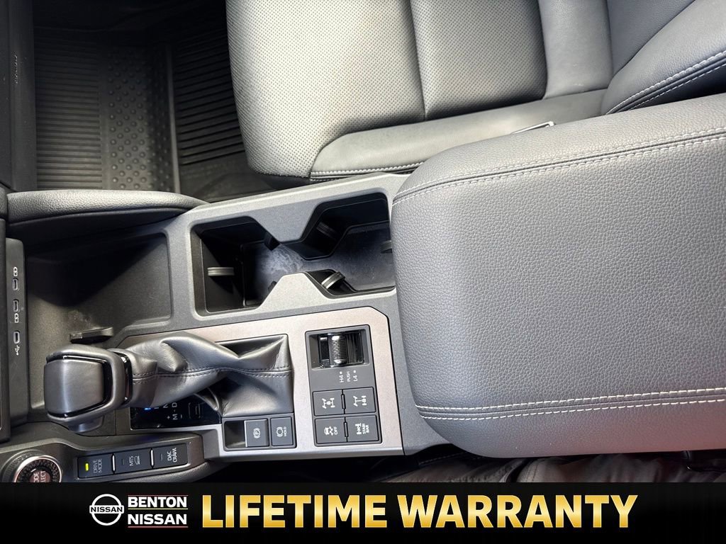 Used 2024 Toyota Land Cruiser image 29