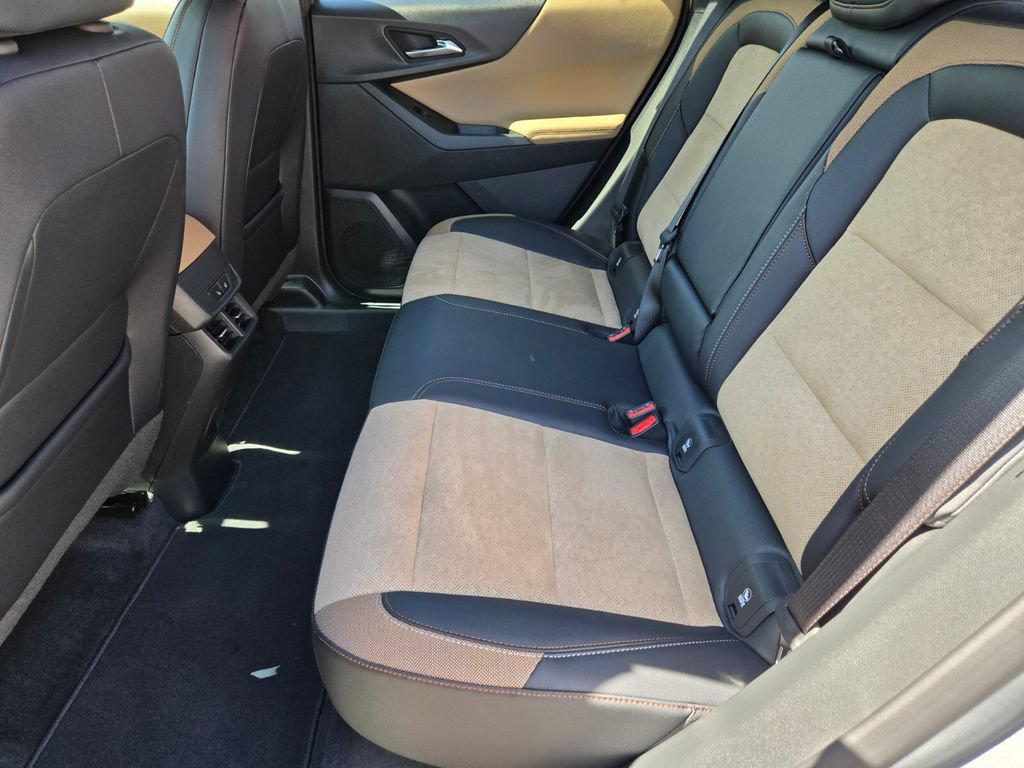 Used 2026 Chevrolet Equinox ACTIV w/ Convenience Package III AWD/4WD image 12
