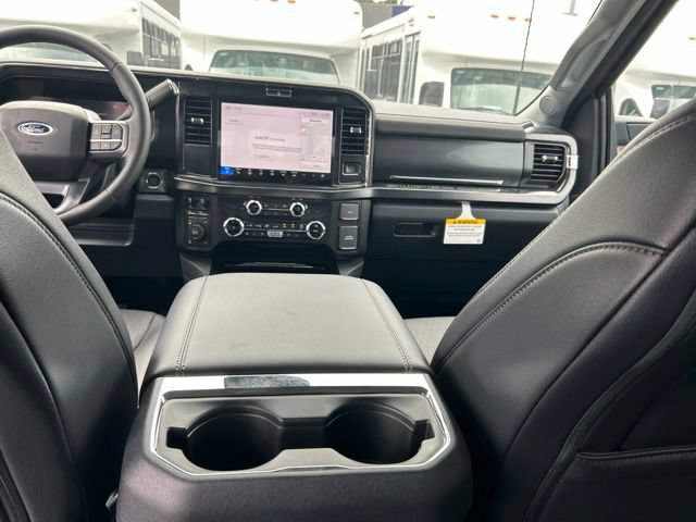 New 2026 Ford F250 Lariat w/ Black Appearance Package AWD/4WD image 21