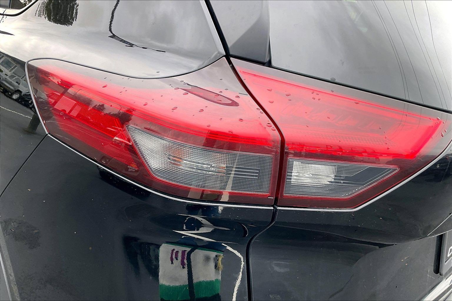 Used 2023 Nissan Rogue SV image 27