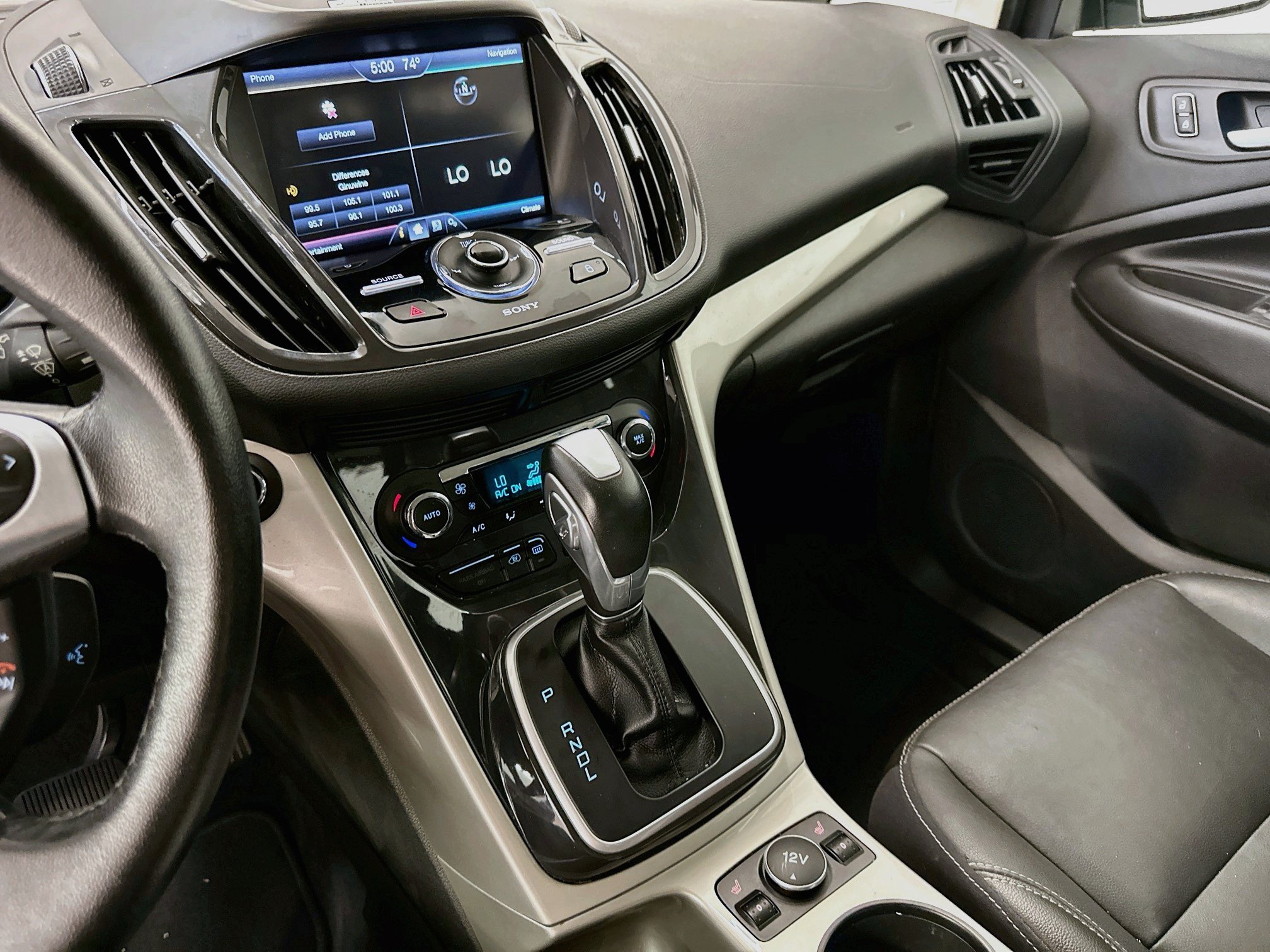 Used 2014 Ford C-MAX Energi SEL w/ Equipment Group 301A FWD image 25