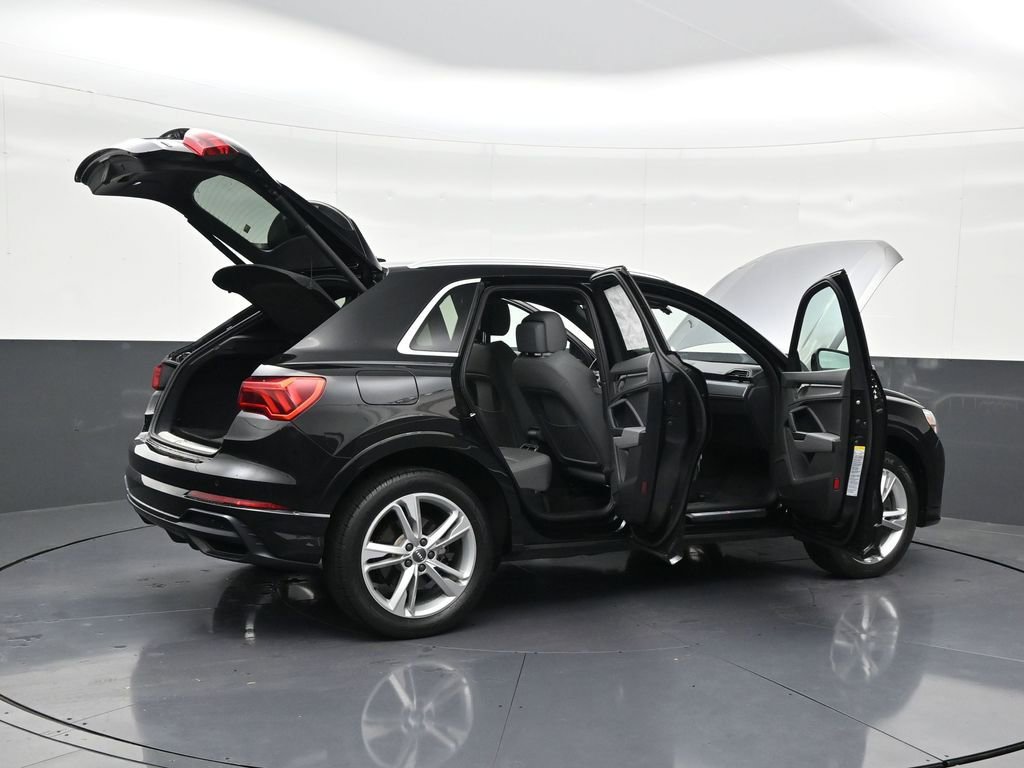 Used 2019 Audi Q3 2.0T Premium Plus w/ Premium Plus Package image 31