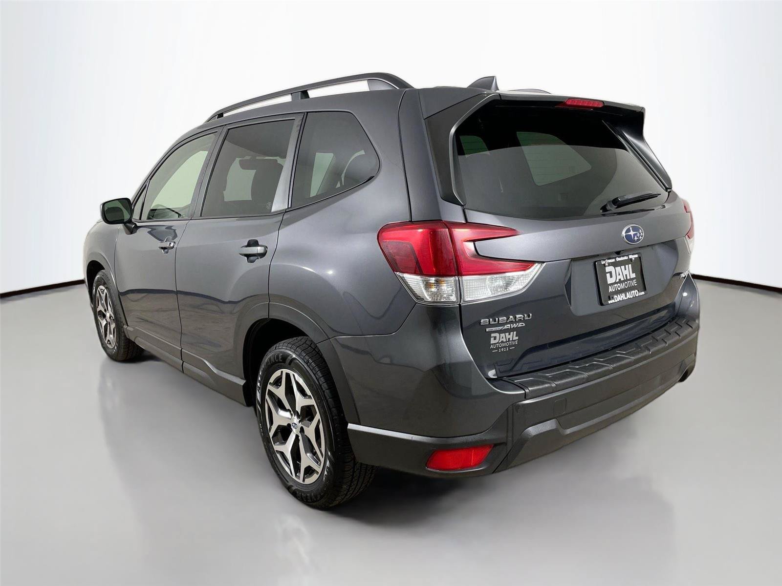 Used 2020 Subaru Forester Premium w/ Popular Package #1 AWD/4WD image 10