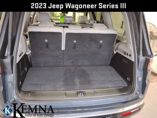 Used 2023 Jeep Wagoneer Series III w/ Premium Group I image 24
