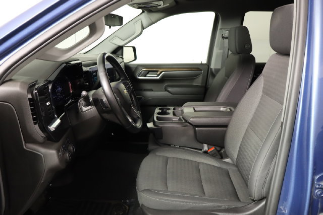 Used 2024 Chevrolet Silverado 1500 LT AWD/4WD image 13