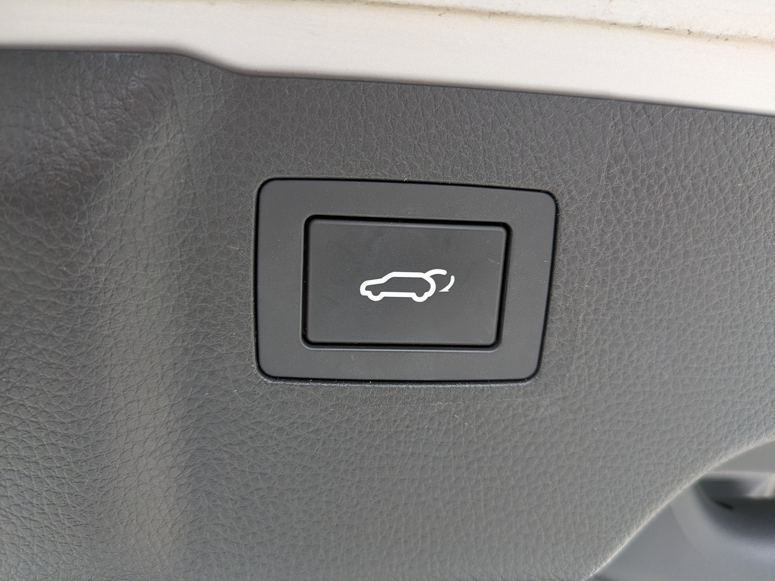 Used 2019 Hyundai Santa Fe XL image 19