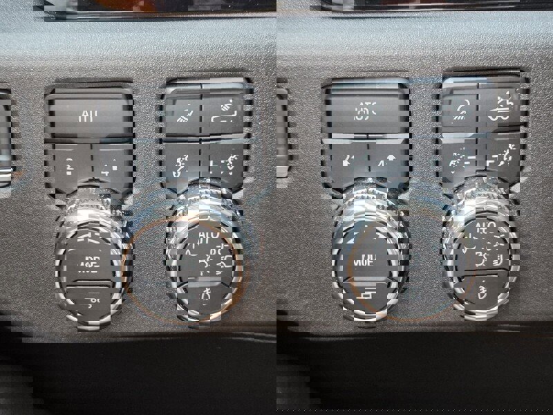 Used 2025 GMC Sierra 1500 SLT image 21