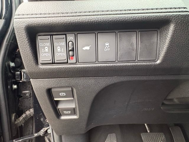 Used 2025 Honda Odyssey Sport-L image 17