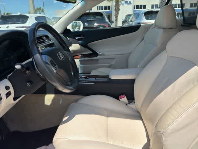 Used 2015 Lexus IS 250C w/ Navigation System Package RWD image 23