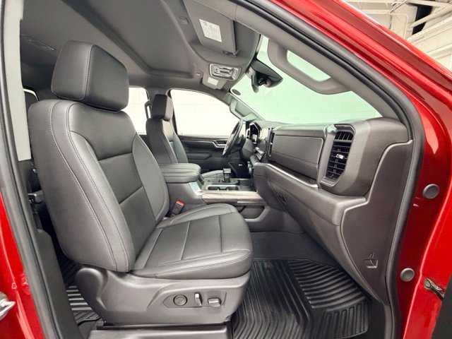 Certified 2025 Chevrolet Silverado 1500 LTZ w/ LTZ Convenience Package II AWD/4WD image 28