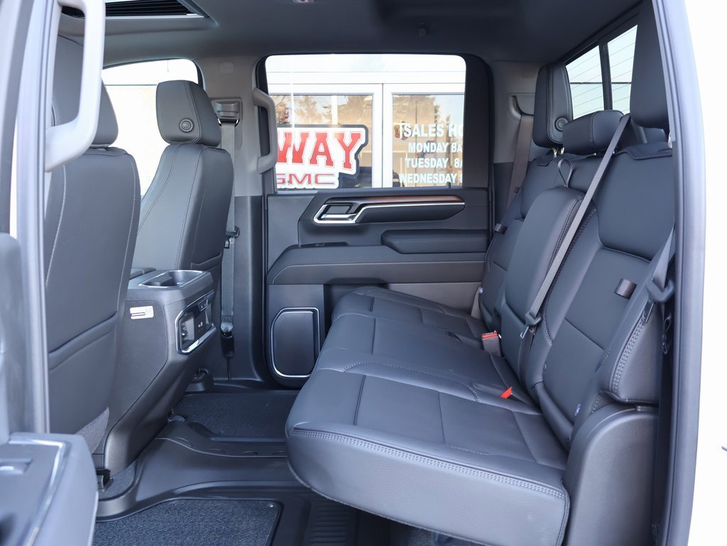 New 2025 GMC Sierra 2500 Denali w/ Denali Reserve Package image 29