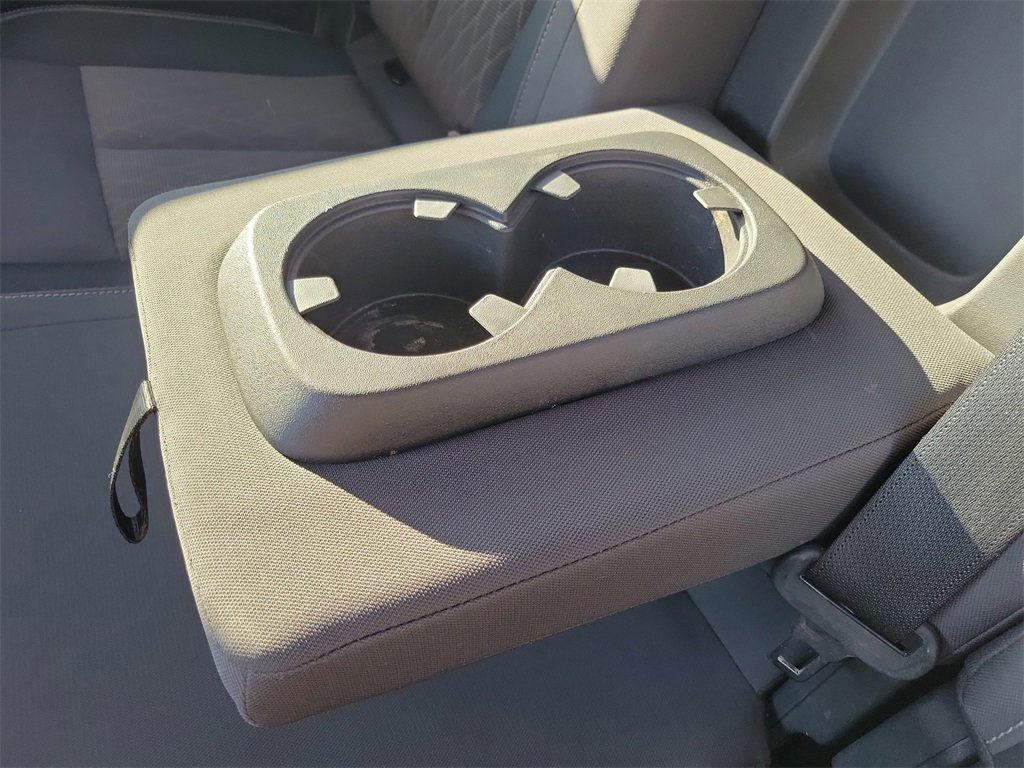 Used 2023 Nissan Titan SV image 18